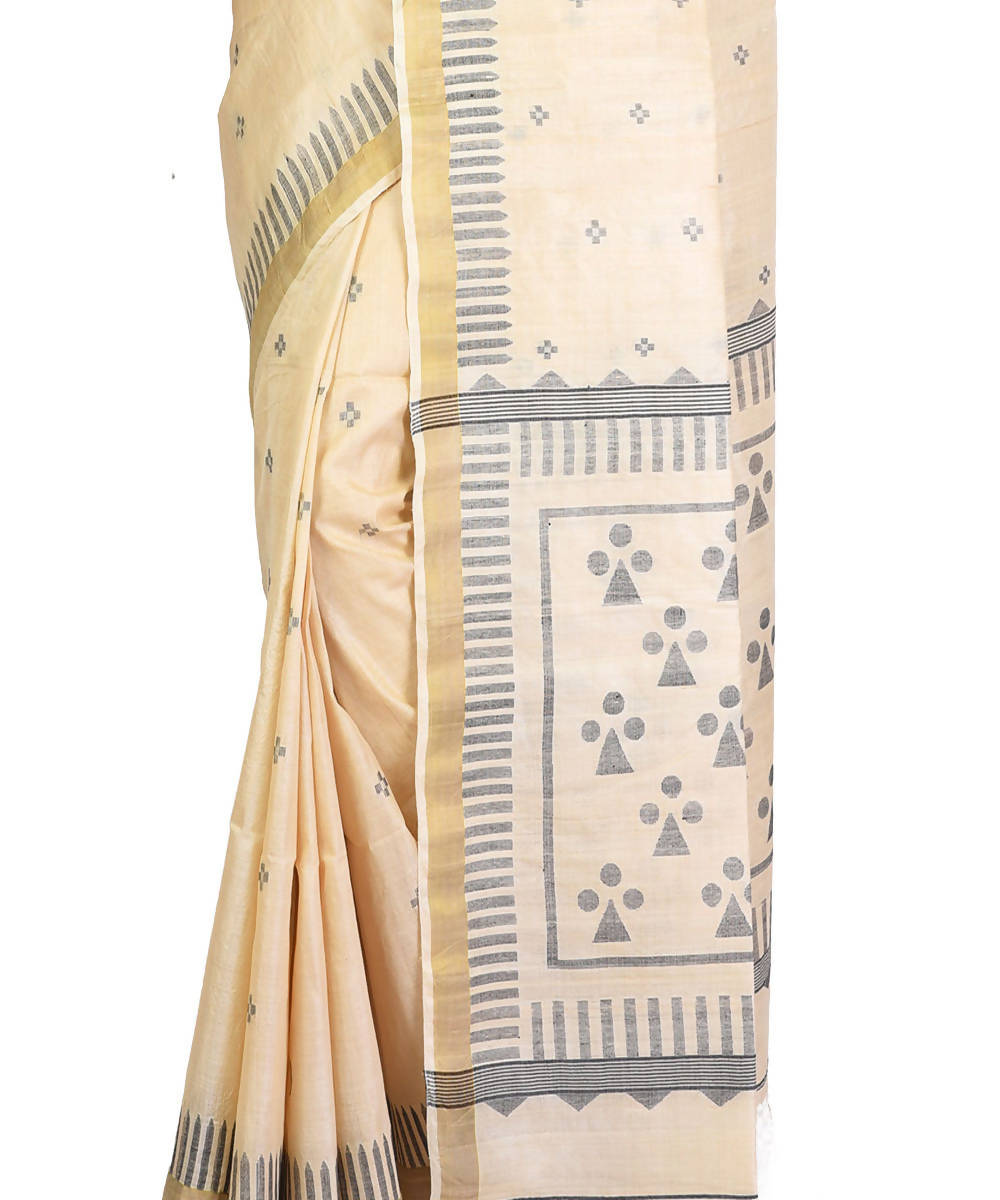 Off white bengal handwoven mulberry silk jamdani saree