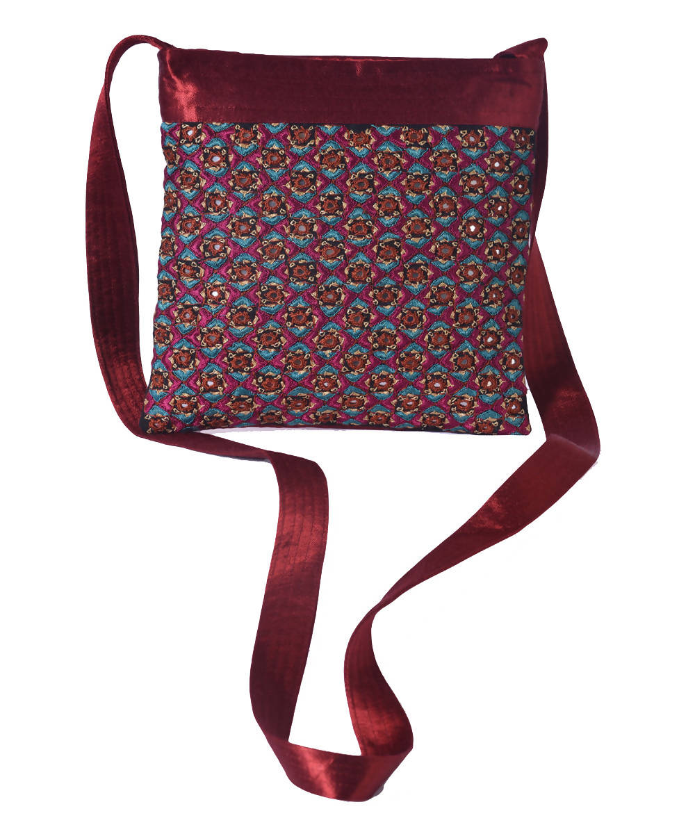 Hand embroidery red maroon mashroo cross body bag