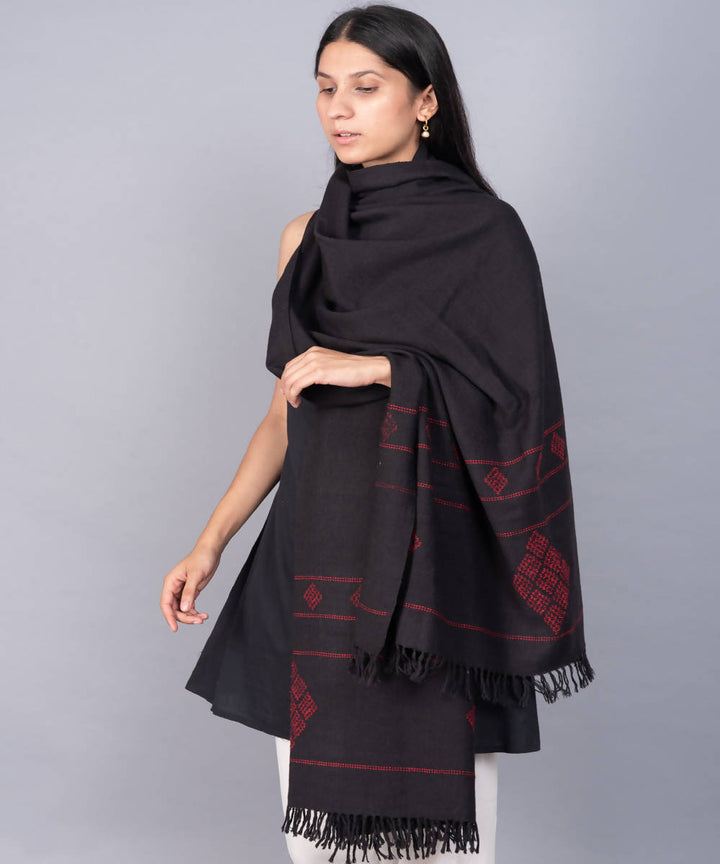 Black red handwoven panchachuli wool mernotops shawl
