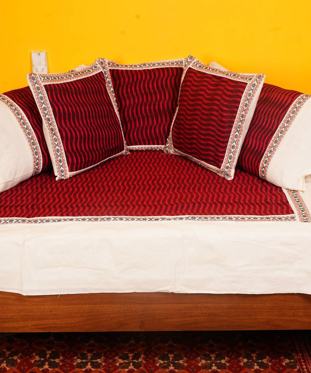 Maroon Handloom Pochampally Diwan Set