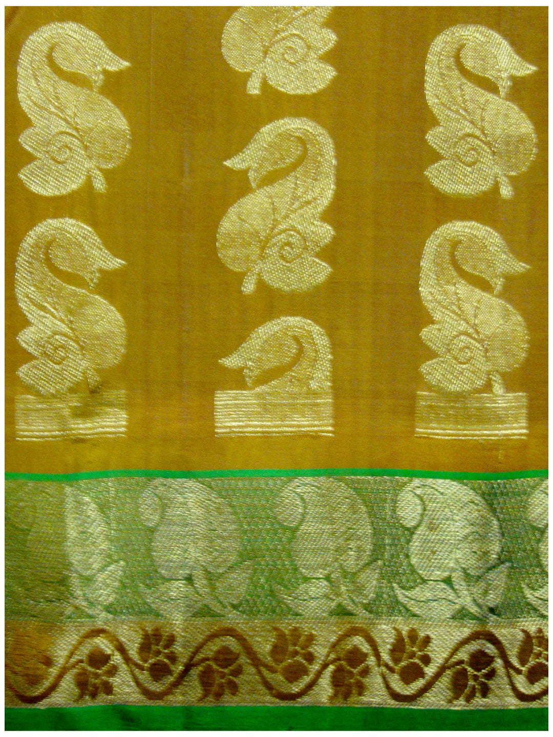 Dharmavaram Pure silk saree Light peru