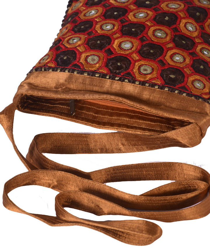 Brown hand embroidery mashroo cross body bag