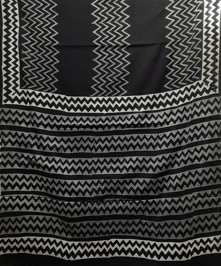 Black handblock printed zig zag stripes mul cotton saree