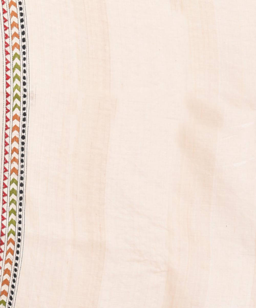 Cream bengal kantha stitch hand embroidery tussar silk saree