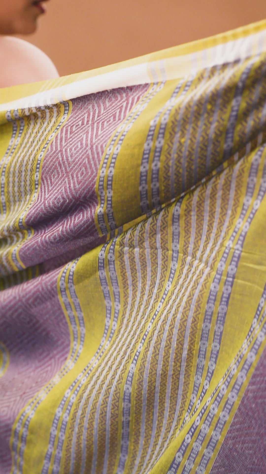 Grey cotton handwoven jamdani saree