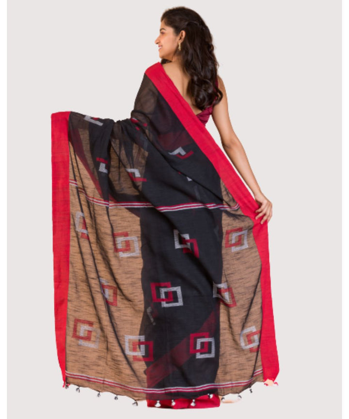 Black red handloom bengal cotton jamdani saree