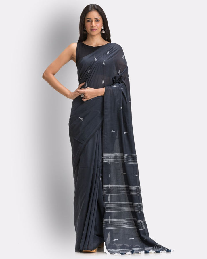 Grey handwoven mul cotton jamdani saree