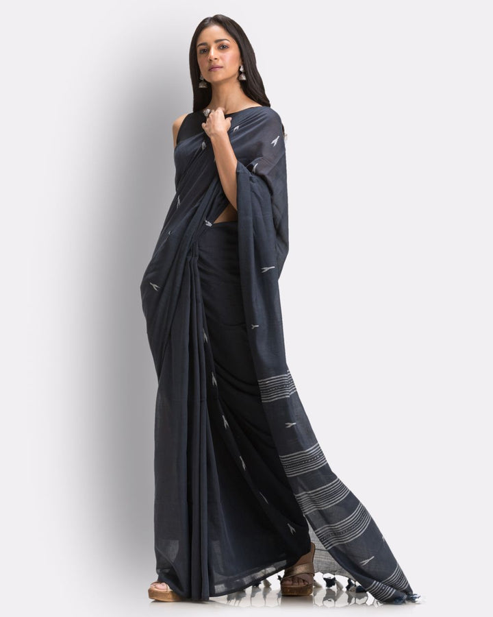 Grey handwoven mul cotton jamdani saree