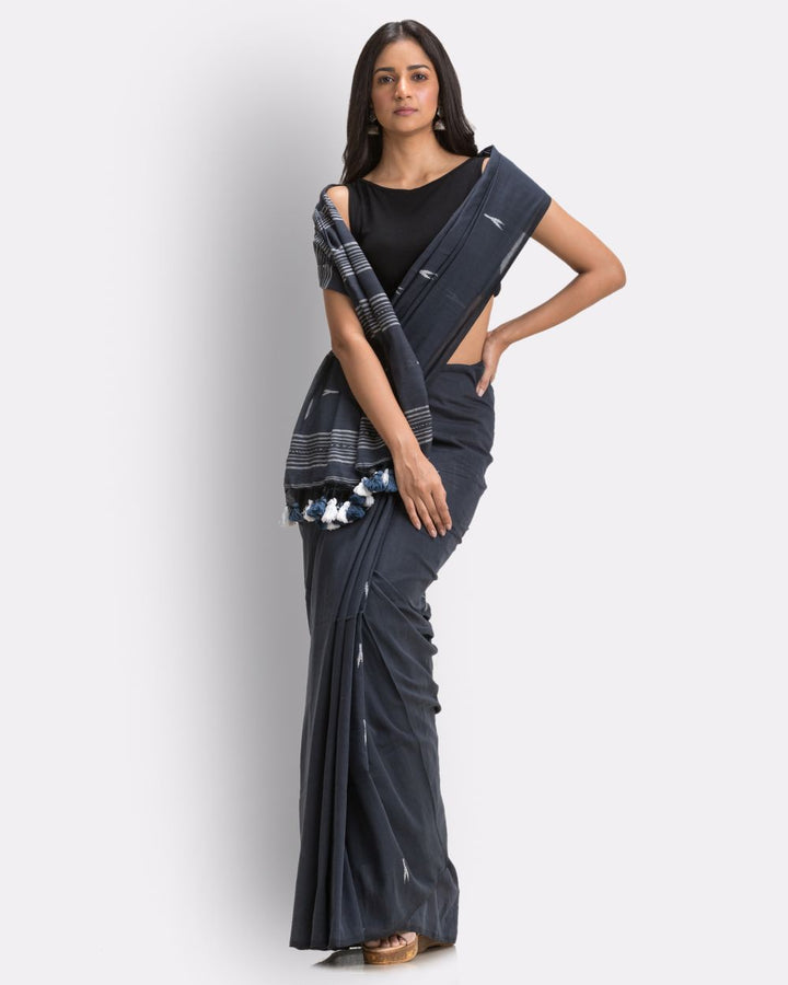 Grey handwoven mul cotton jamdani saree