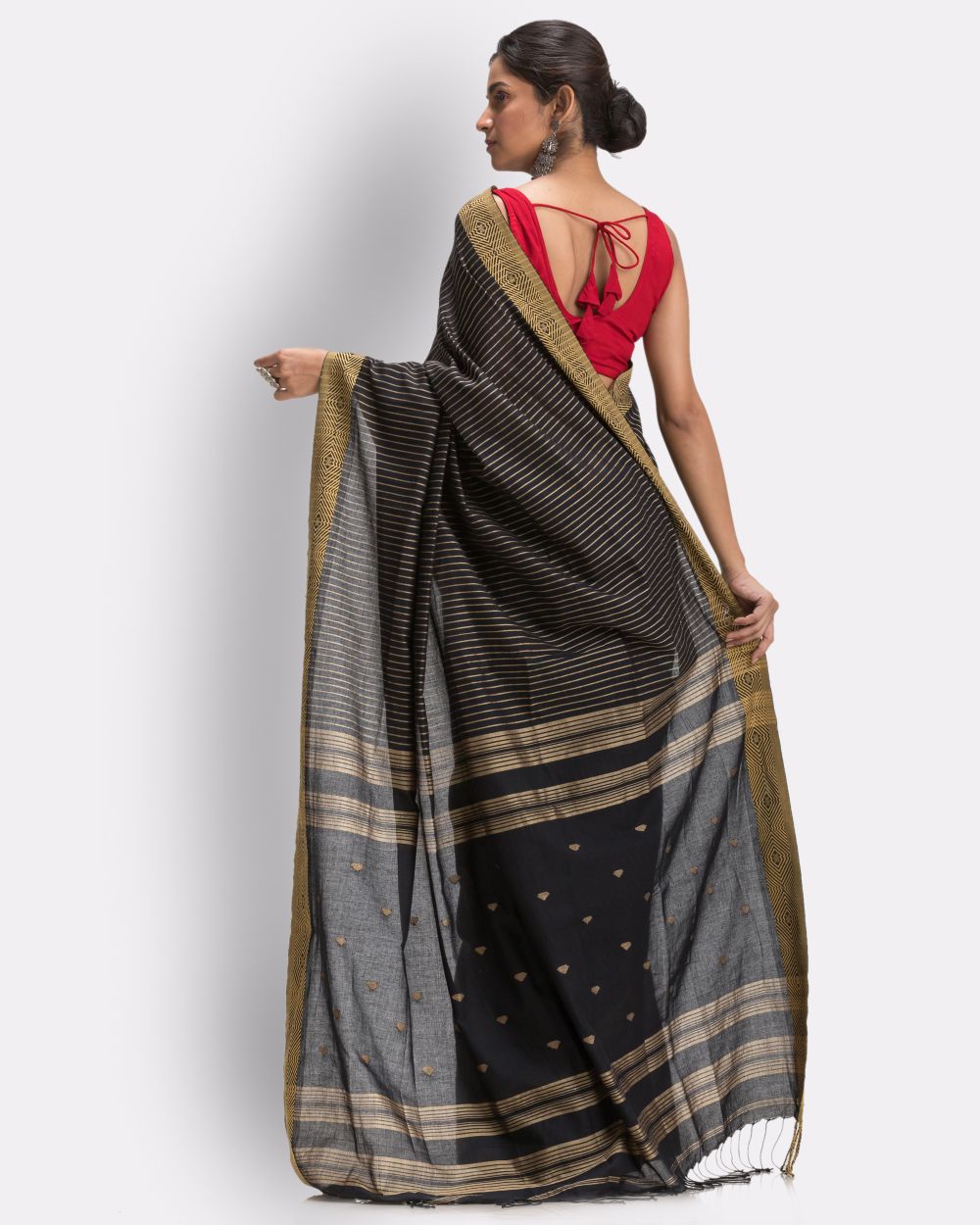Black beige handwoven cotton jamdani saree