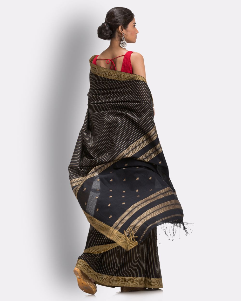 Black beige handwoven cotton jamdani saree