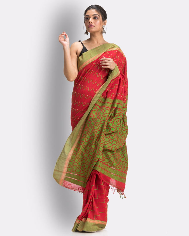 Red green handwoven cotton bengal saree