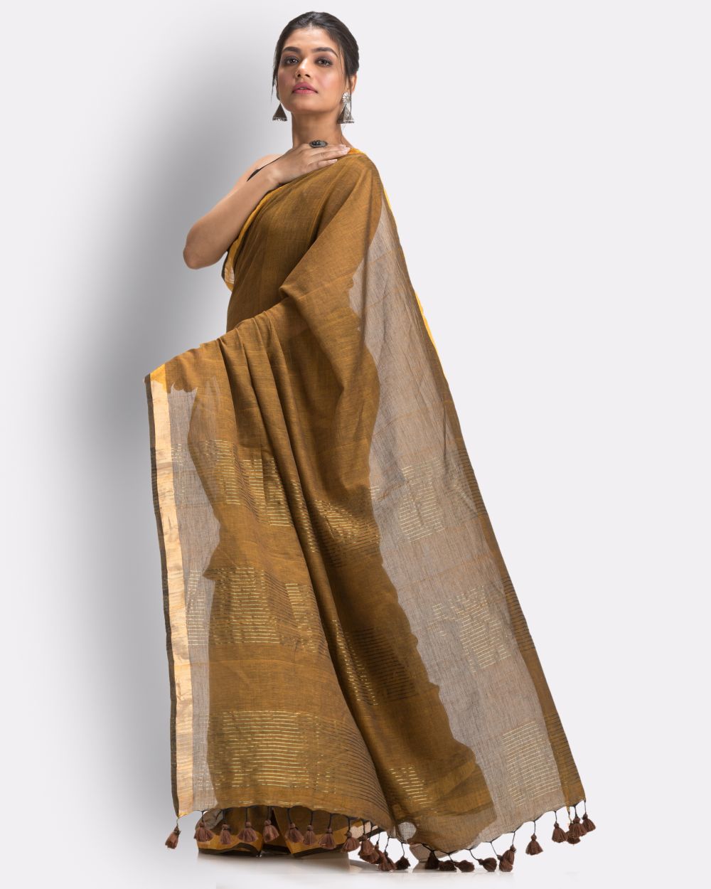 Brown chocolate handwoven mul cotton bengal saree