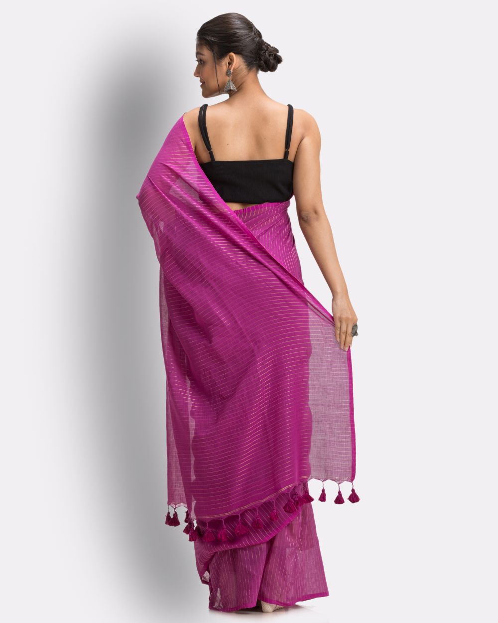 Purple handwoven mul cotton bengal saree