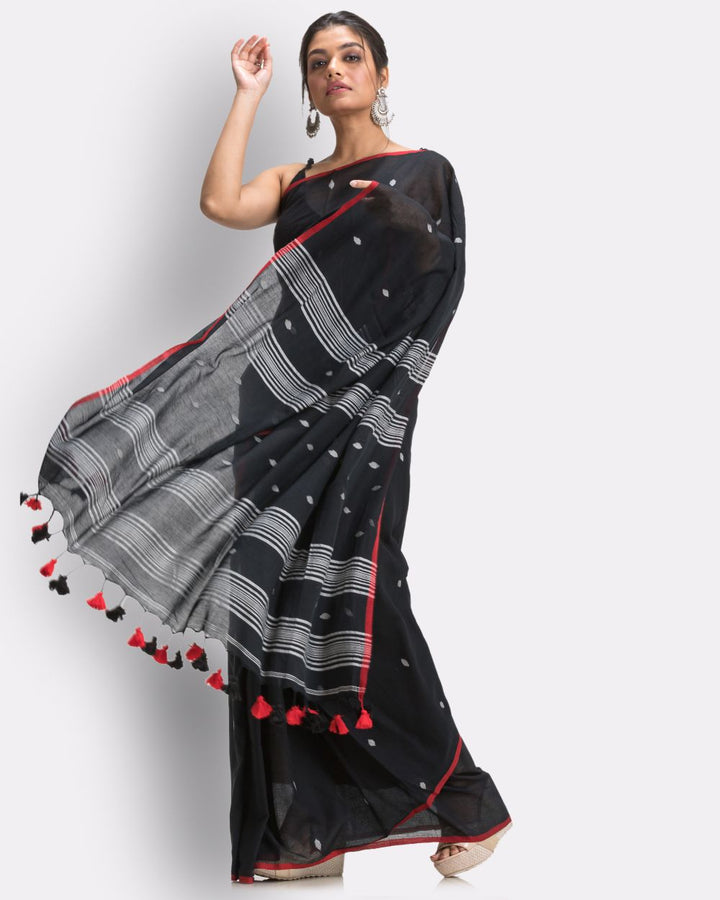 Black grey handwoven mul cotton jamdani saree