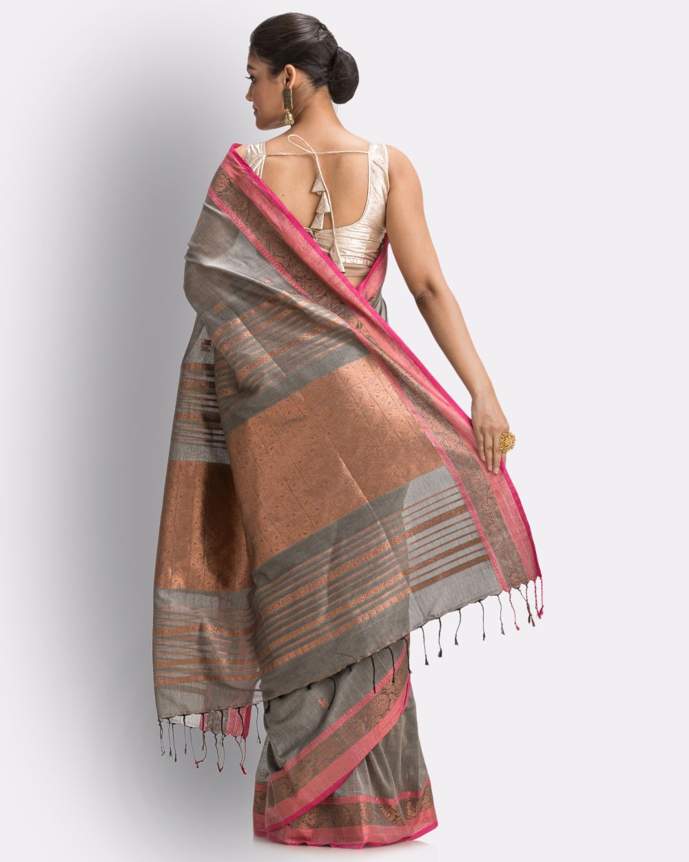 Grey pink handwoven cotton bengal saree