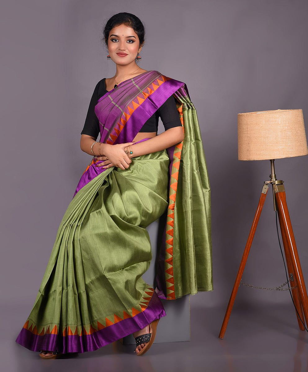Biswa bangla handwoven silk green garad saree
