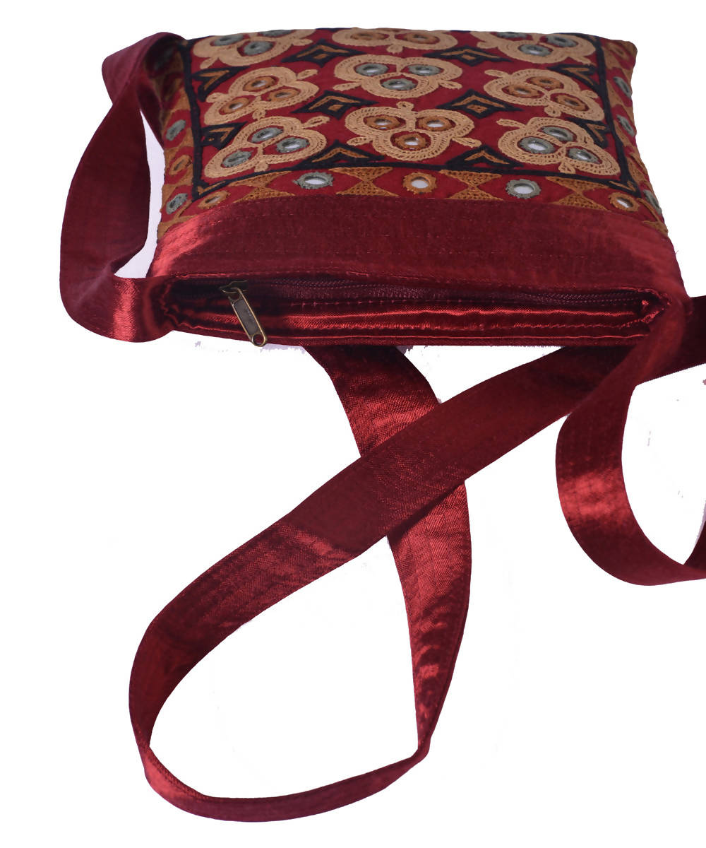 Hand embroidery maroon mashroo cross body bag