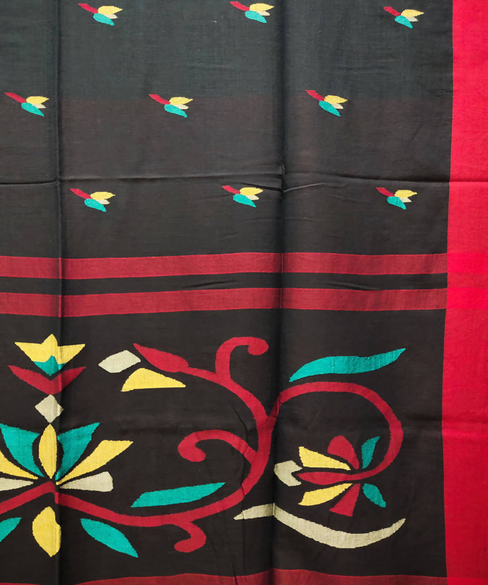 Black red handwoven jamdani malmal cotton saree