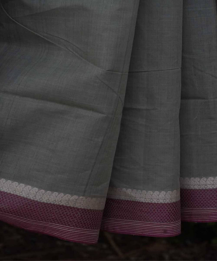 Grey green Cotton Handwoven mangalagiri saree