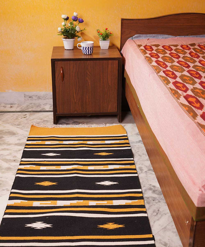 Black yellow handwoven cotton interlock dhurrie