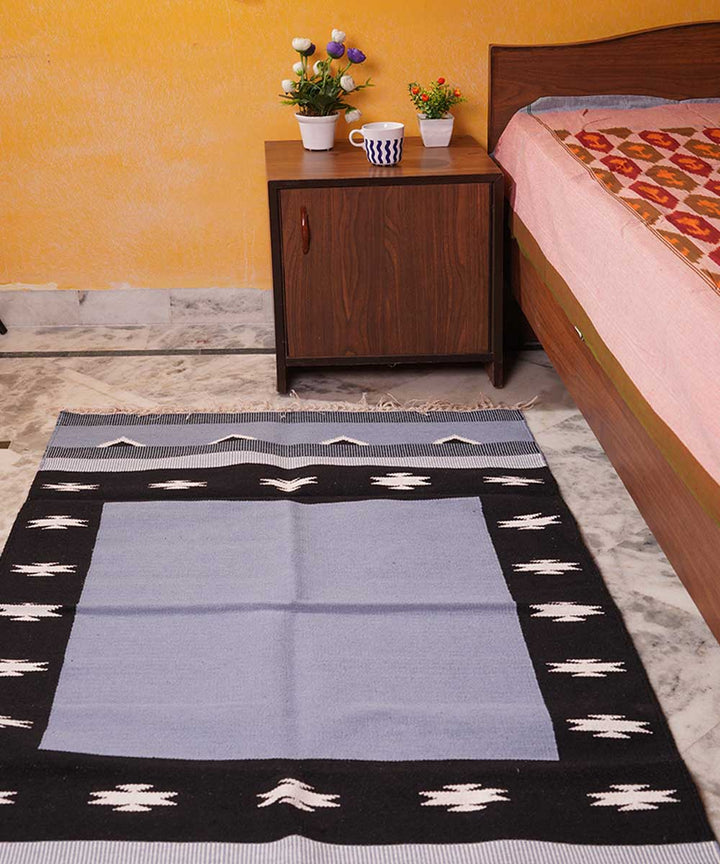 Grey handwoven cotton interlock dhurrie