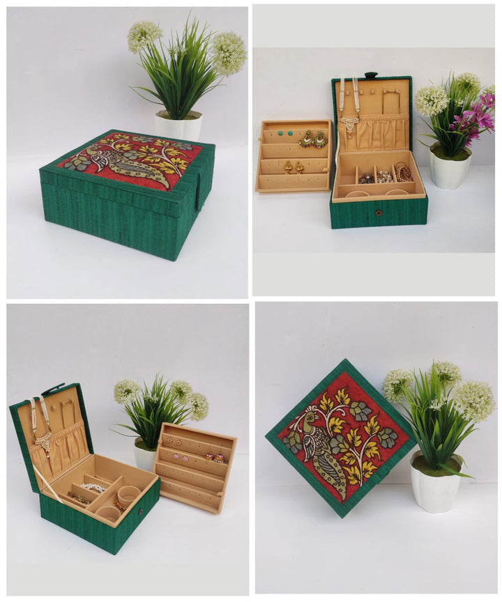 Green handcrafted ghicha silk kalamkari jewellery box