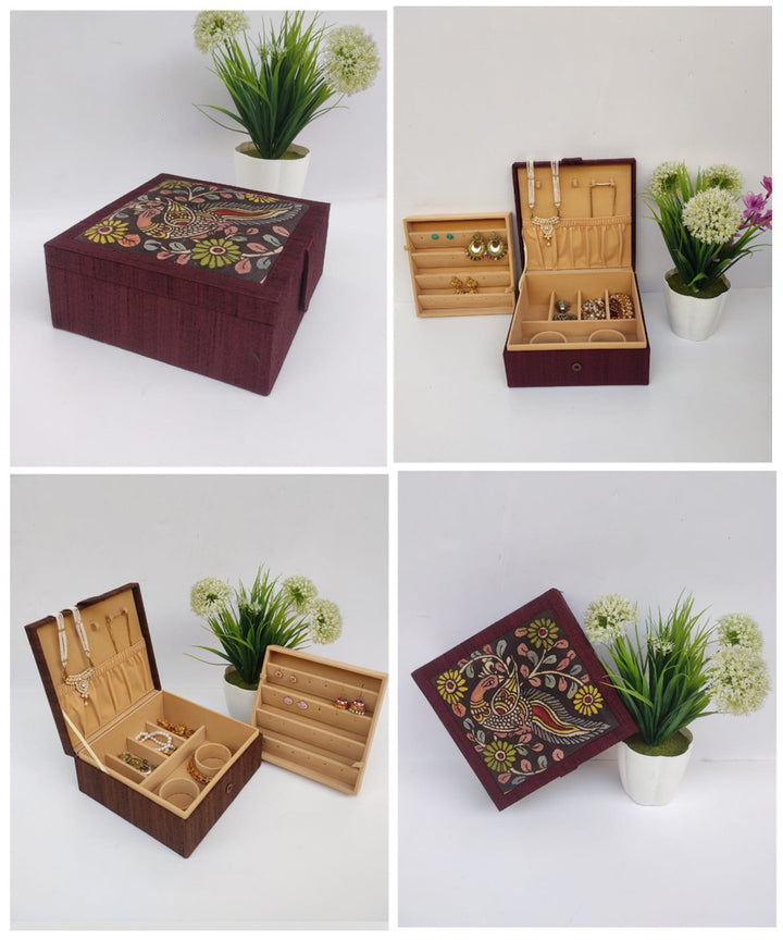 Wine purple handcrafted ghicha silk kalamkari jewellery box