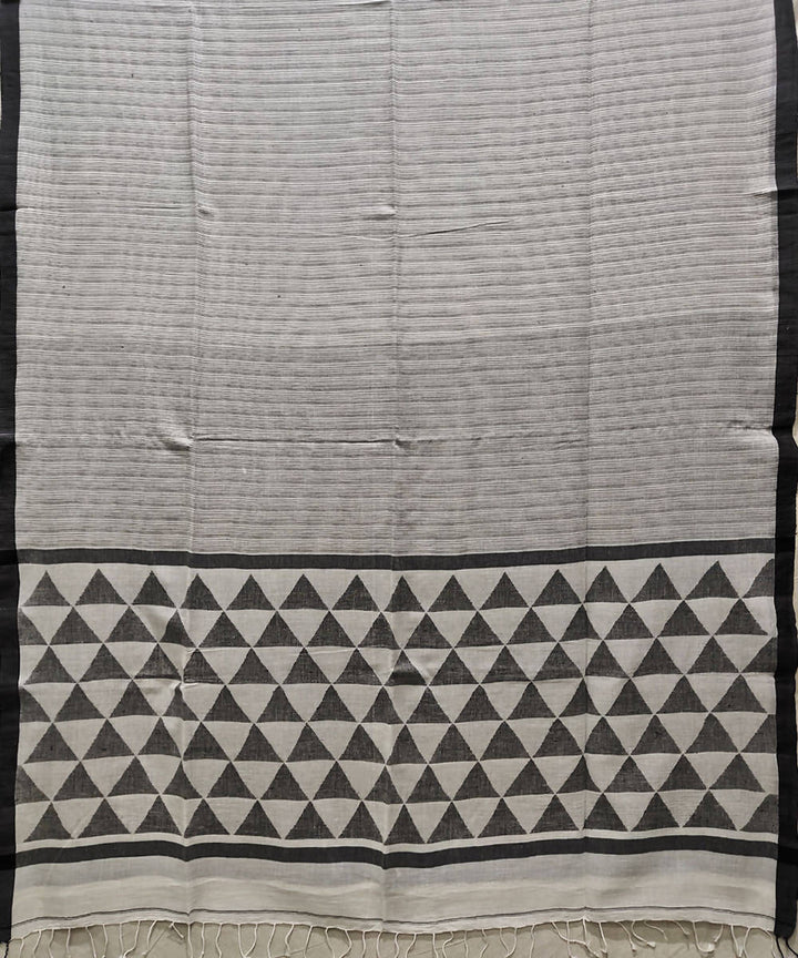 Grey black handloom muslin cotton saree