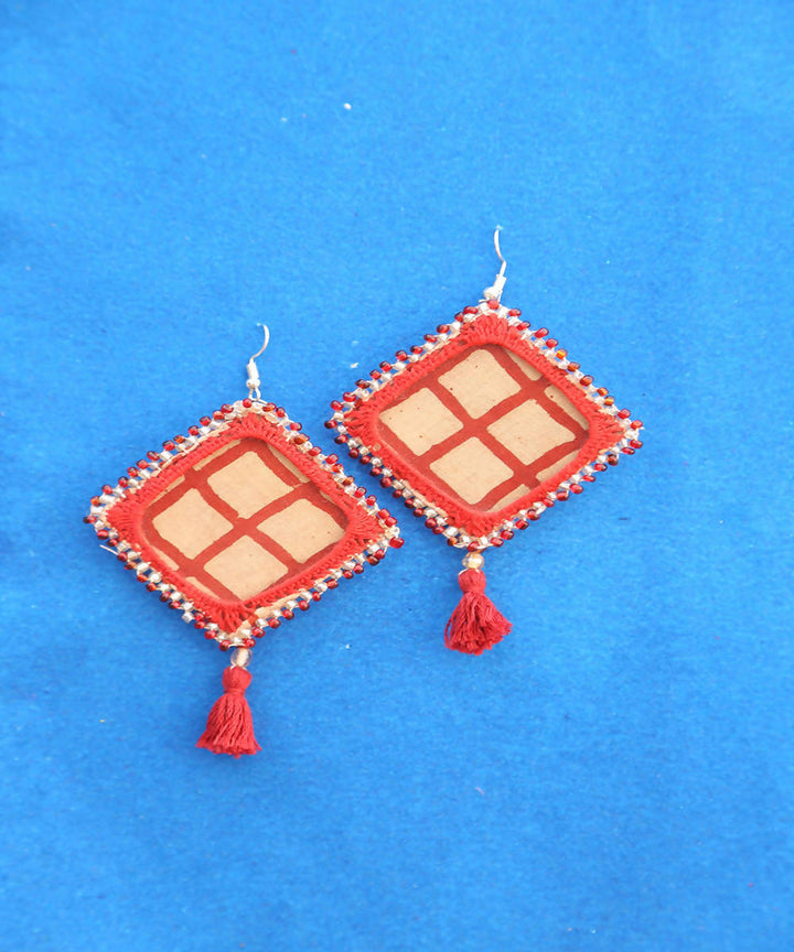 creme red checks beaded earring