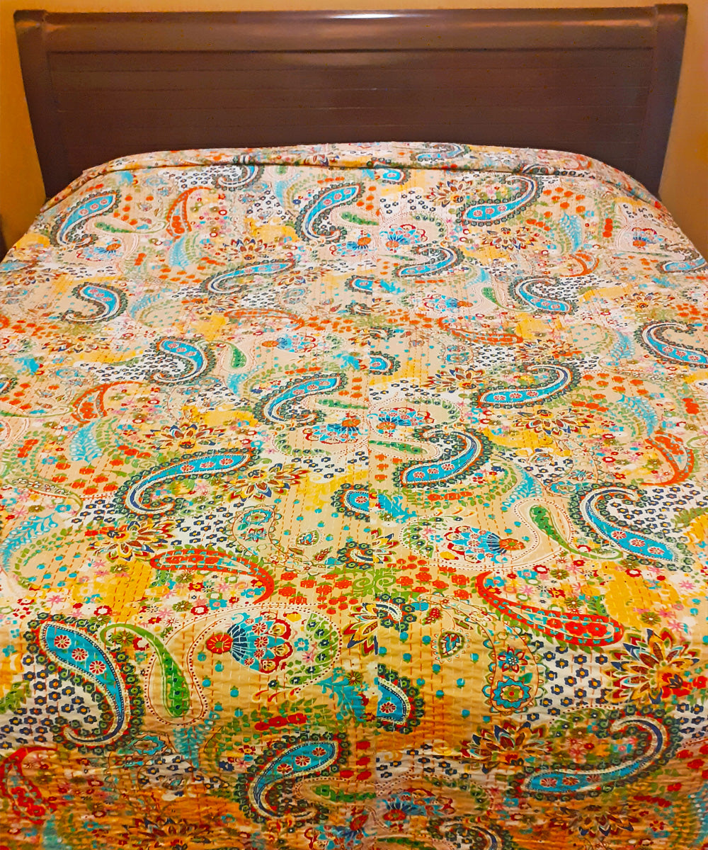 Kantha paisley double layered cotton bed cover