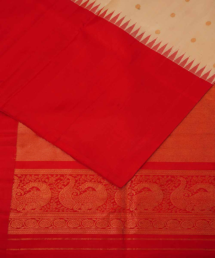 White handloom gadwal silk saree