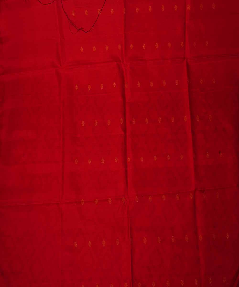 White handloom gadwal silk saree