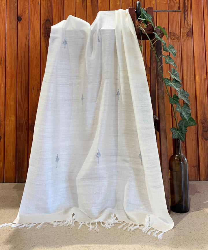 White handwoven bamboo and silk scarf