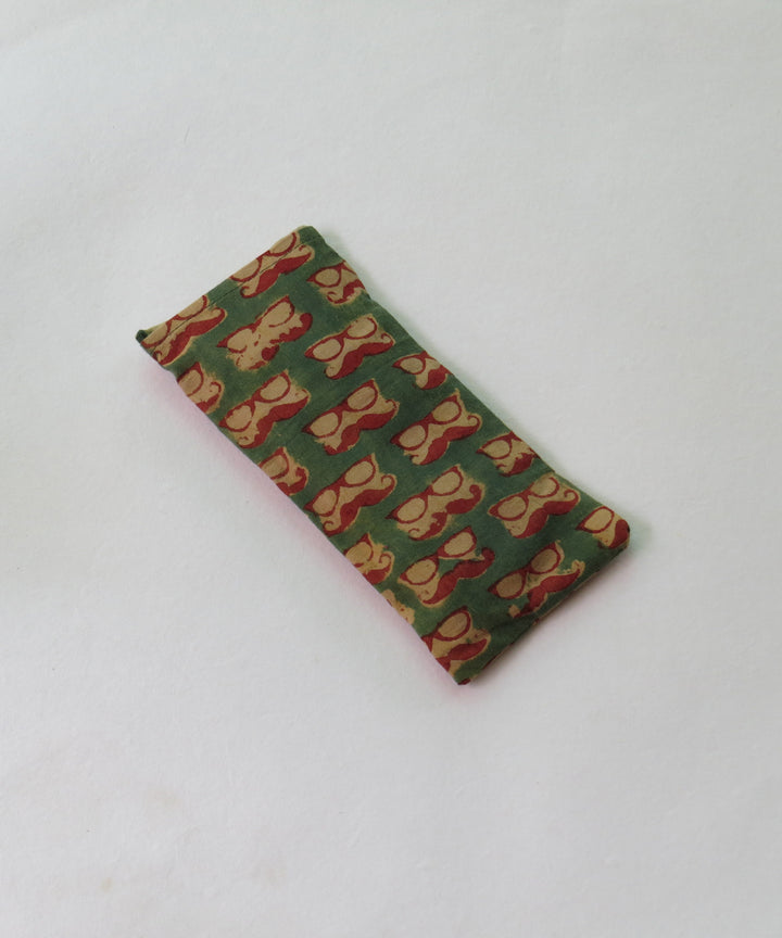 Green offwhite handcrafted canvas cloth heat pad(Small)