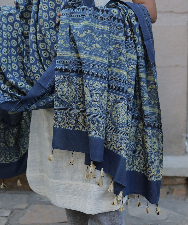 Indigo hand block print cotton ajrakh dupatta