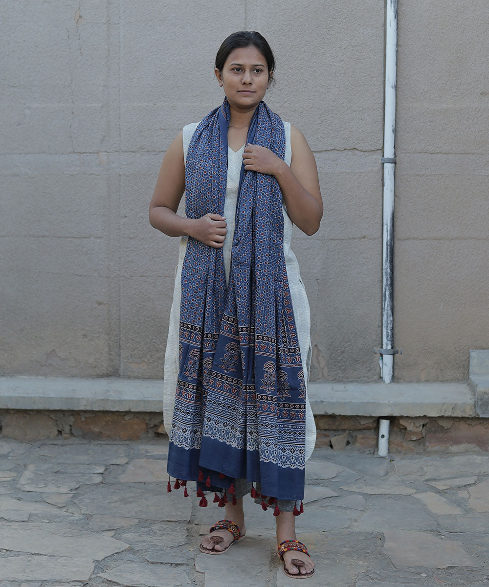 Indigo handblock print cotton ajrak dupatta