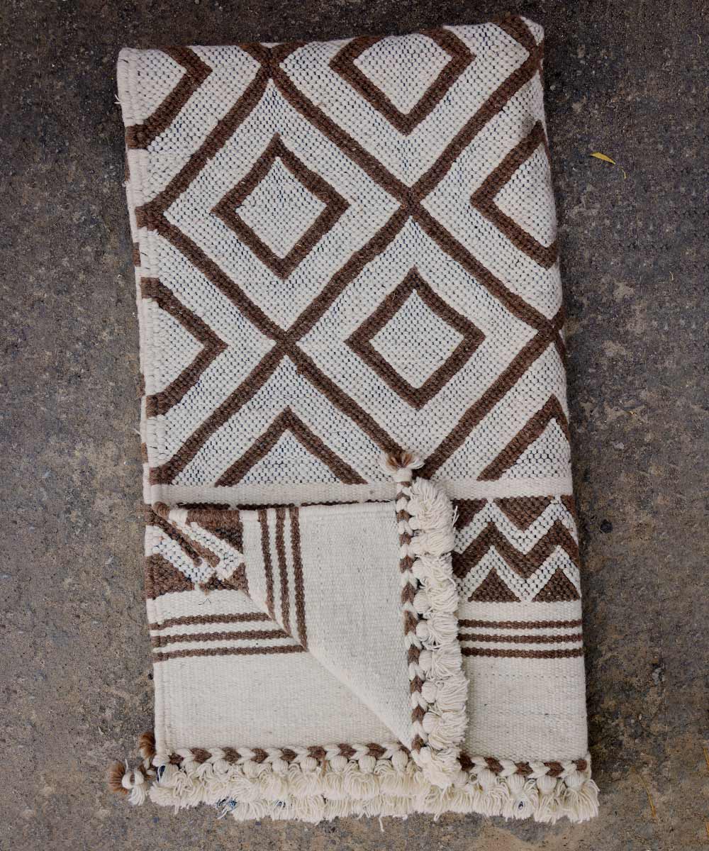 White brown handwoven woolen kharad rug