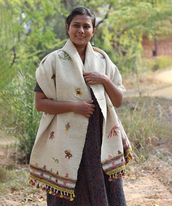 Natural white handspun handwoven woolen stole