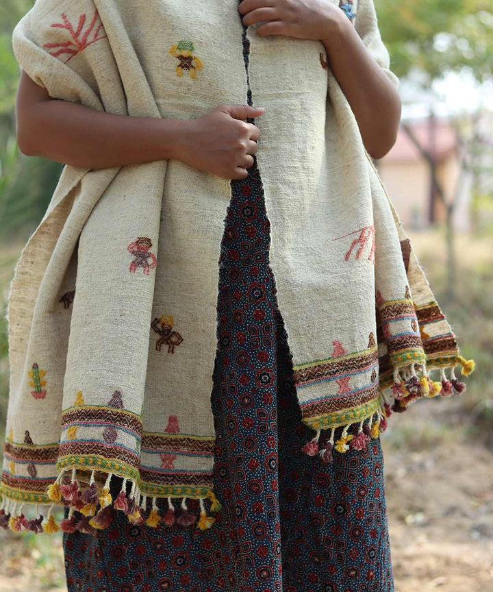Natural white handspun handwoven woolen stole