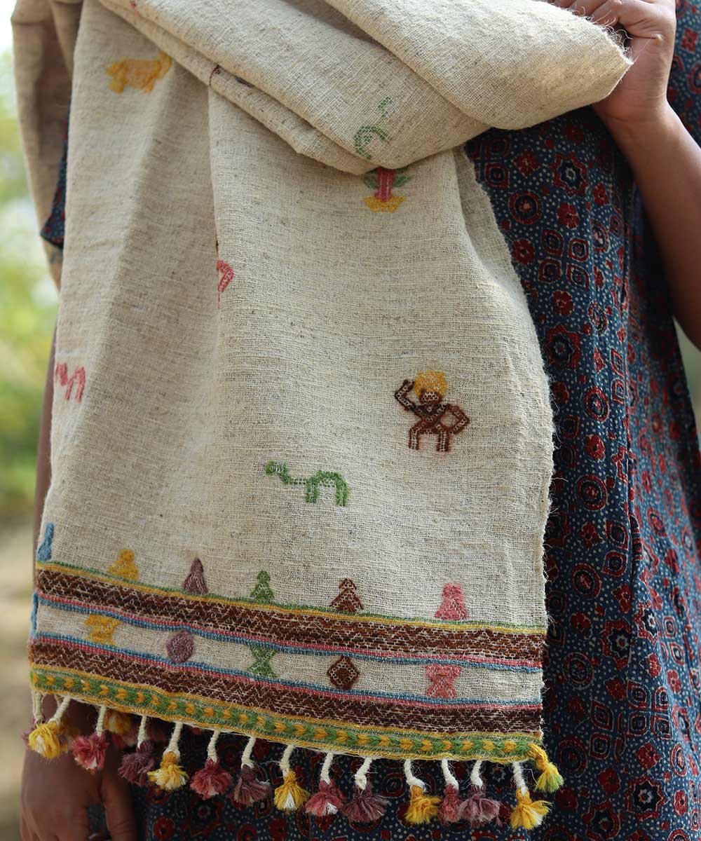 Natural white handspun handwoven woolen stole