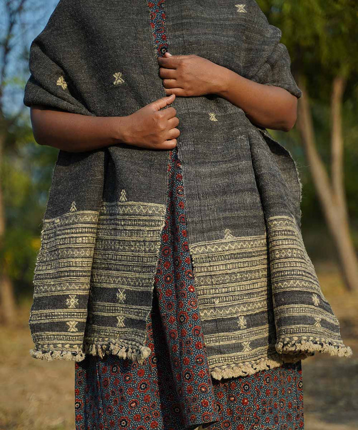 Black grey handspun handwoven woolen stole