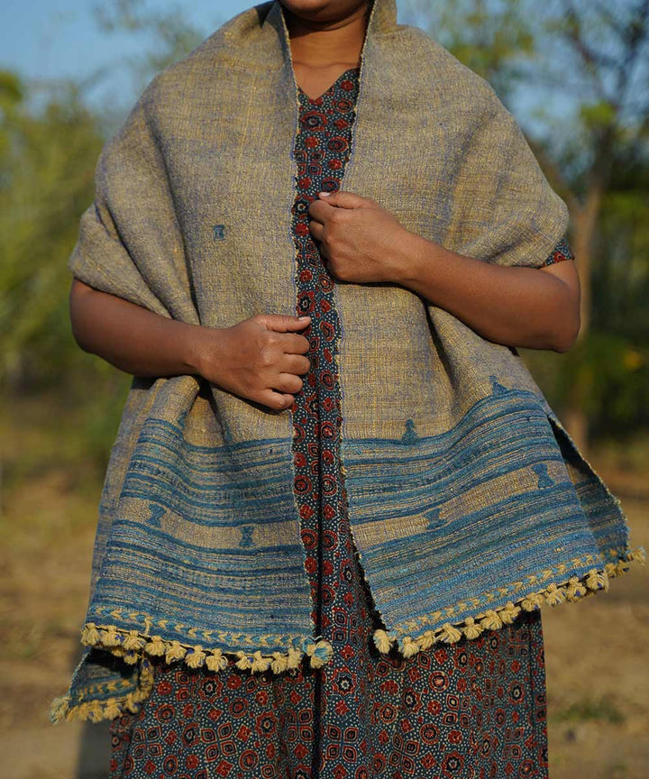 Yellow indigo handspun handloom woolen stole