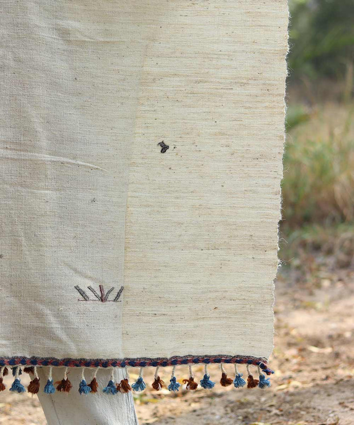 Natural white handspun handloom woolen shawl