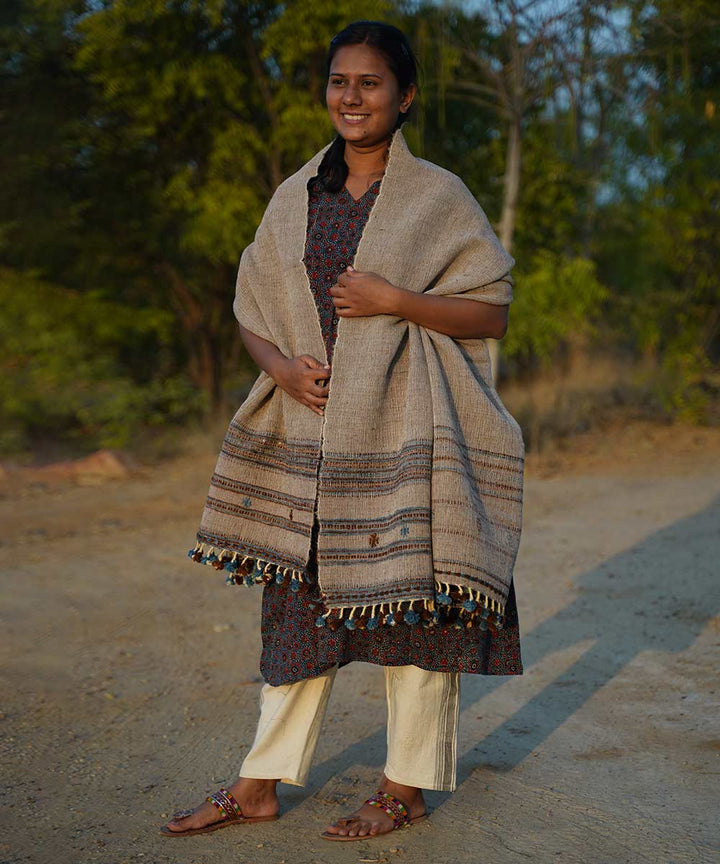 Off white handspun hand loom woolen shawl