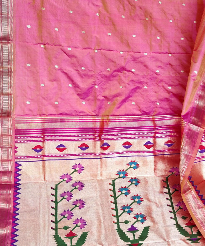 Two tone peach asawali pallu silk paithani