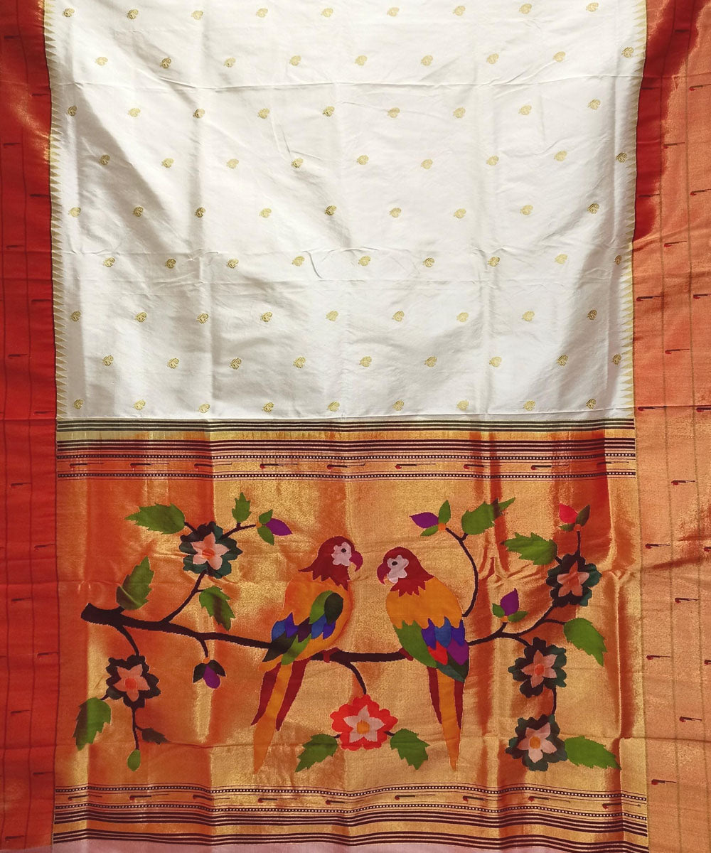 White triple muniya rich pallu silk paithani