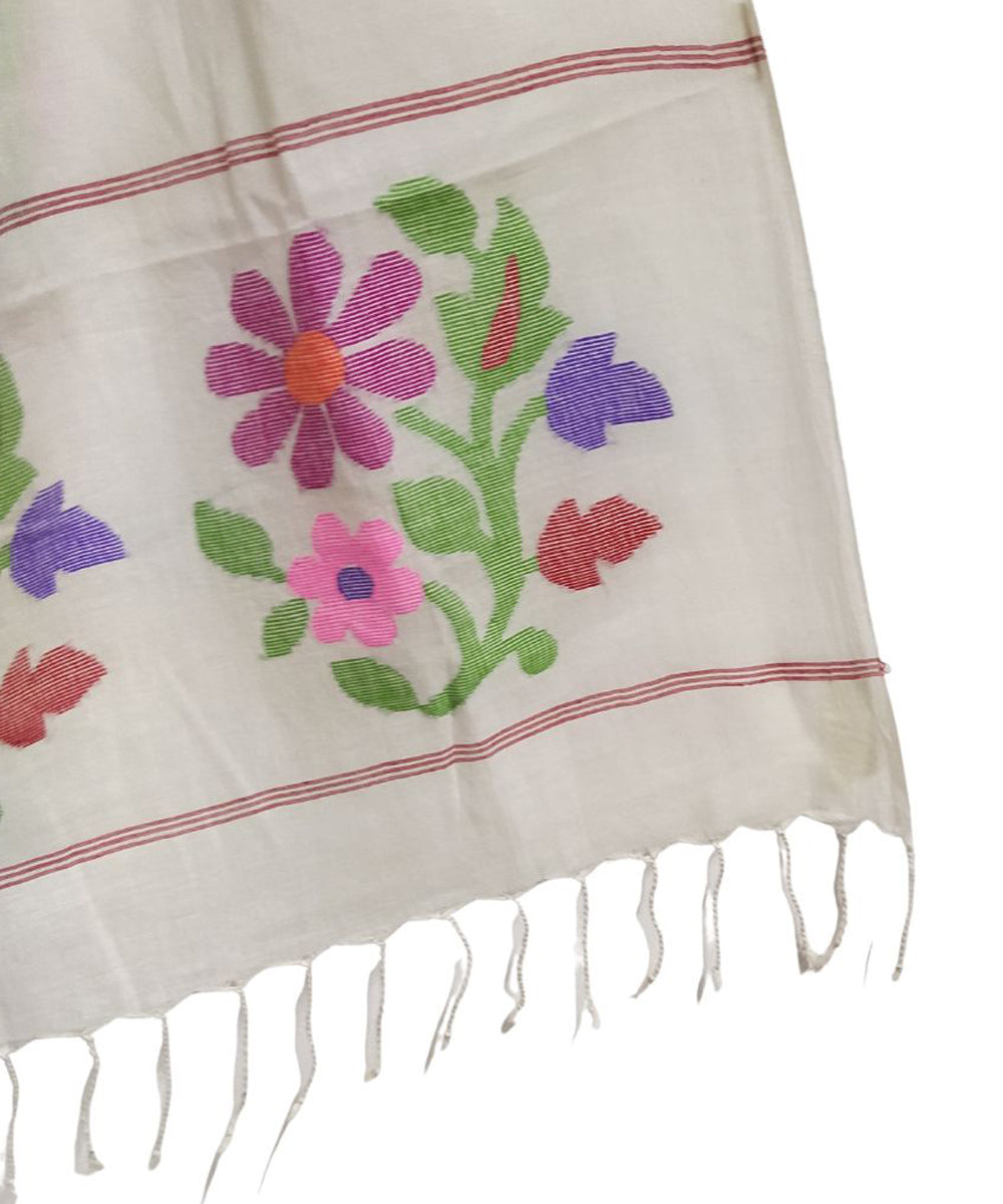 White handloom cotton jamdani stole