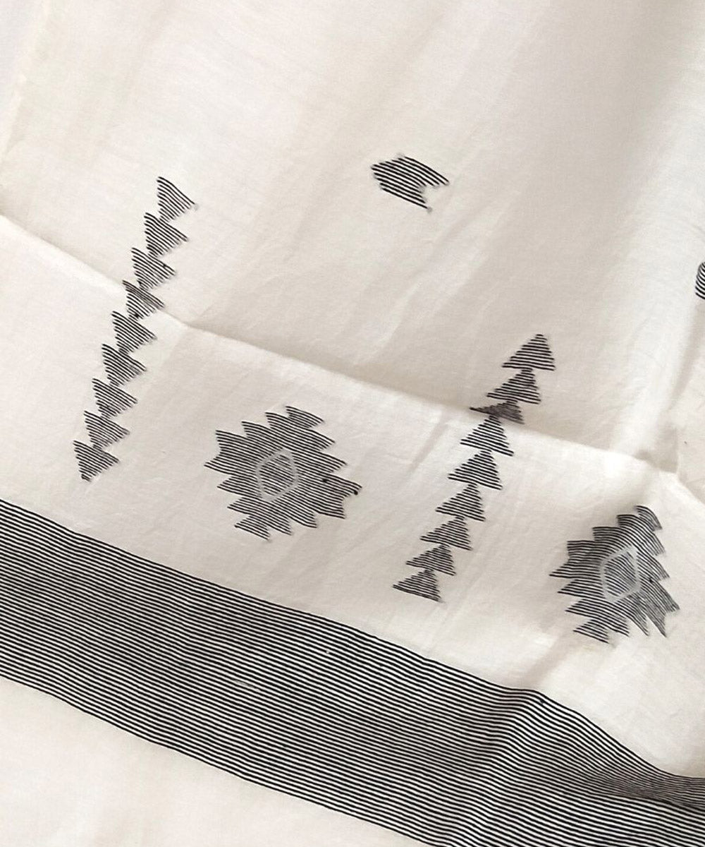 White black handwoven cotton jamdani stole