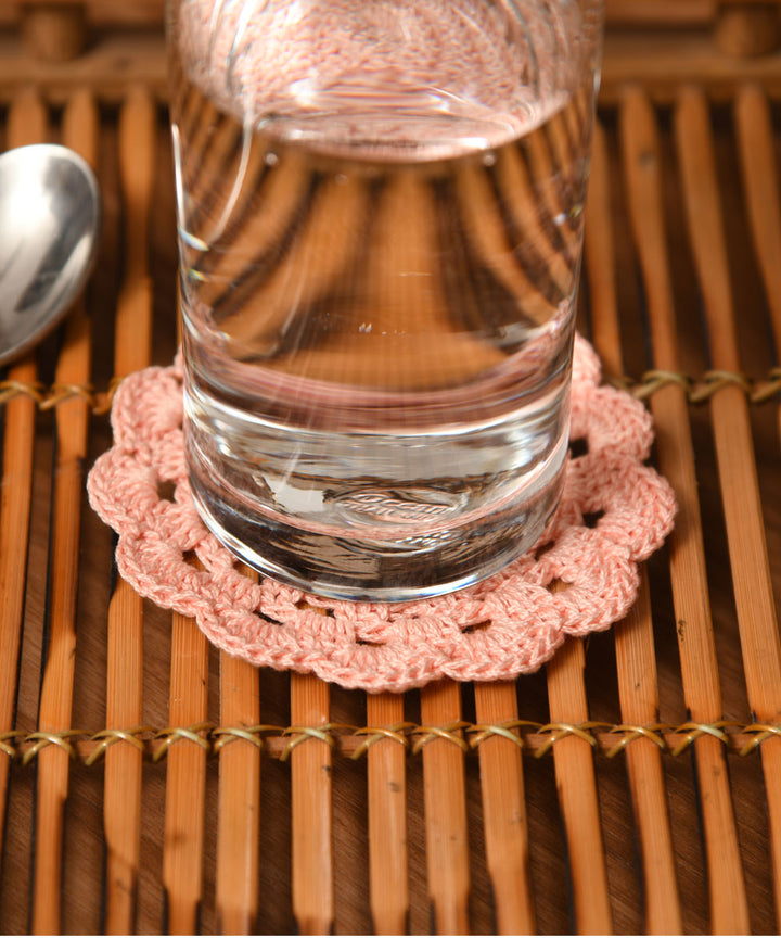 Pink crochet trivet set of six (2 placemats and 4 coasters